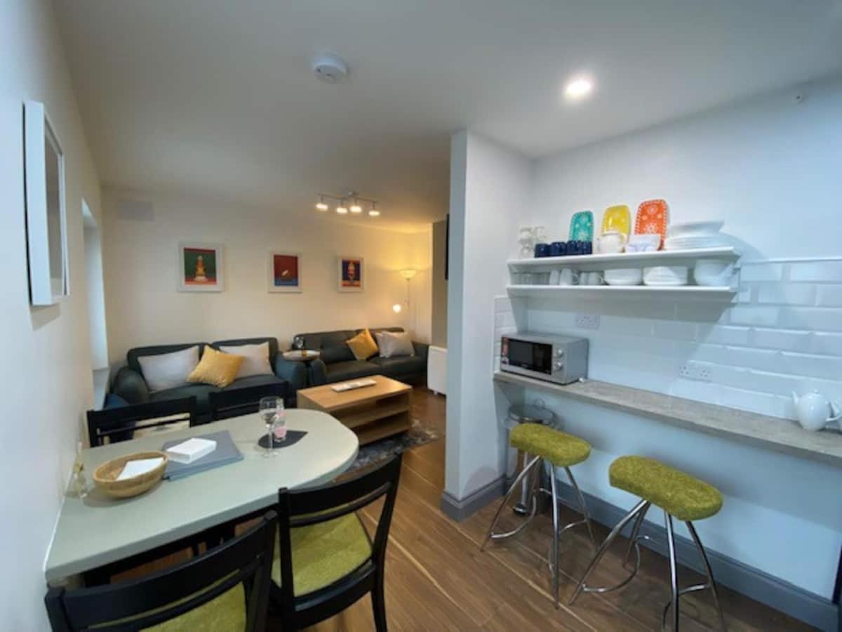 Location Location - Gorgeous 3 Bed Apartment In Κιλάρνεϊ Εξωτερικό φωτογραφία